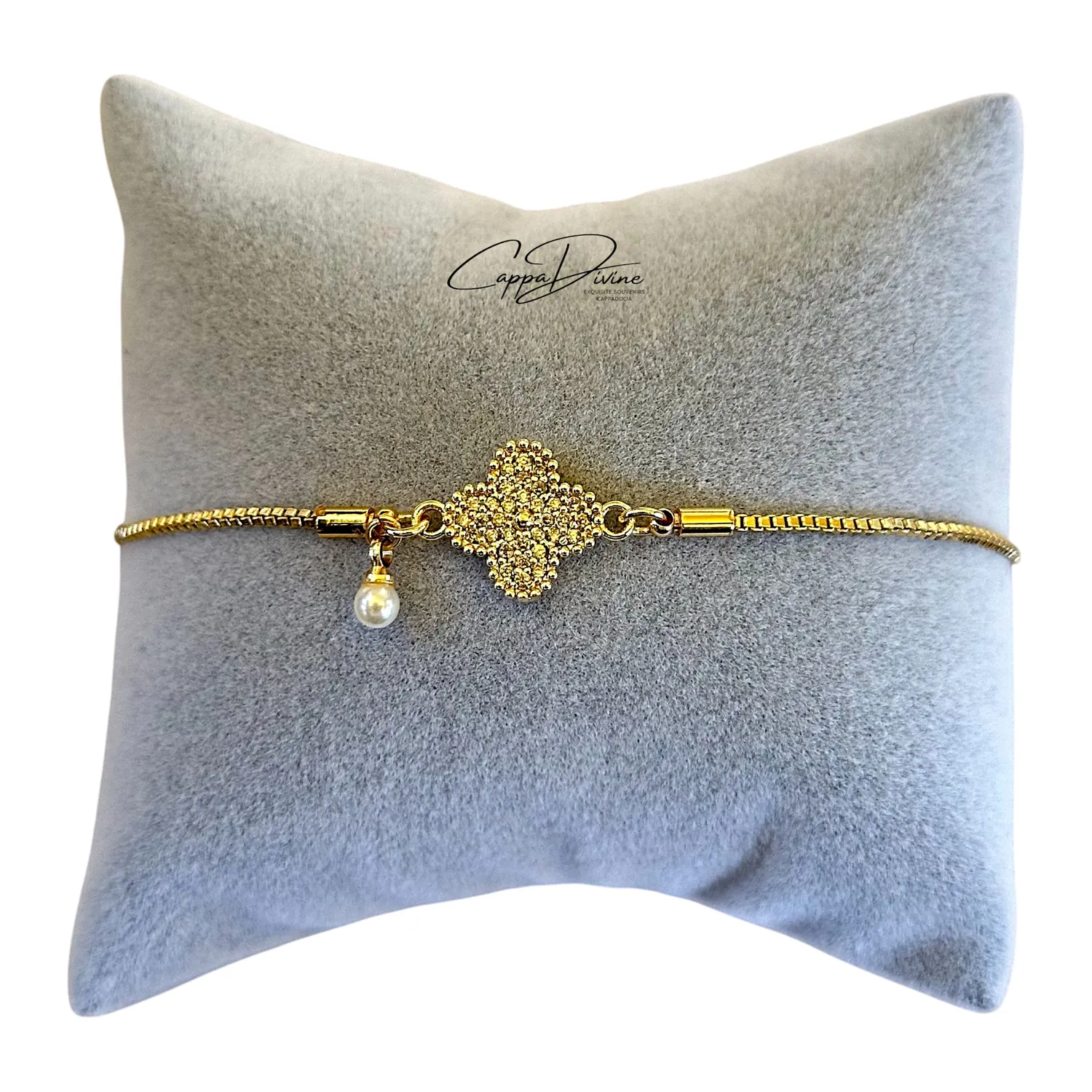 Adjustable Golden Clove Bracelet with a Pearl Droplet