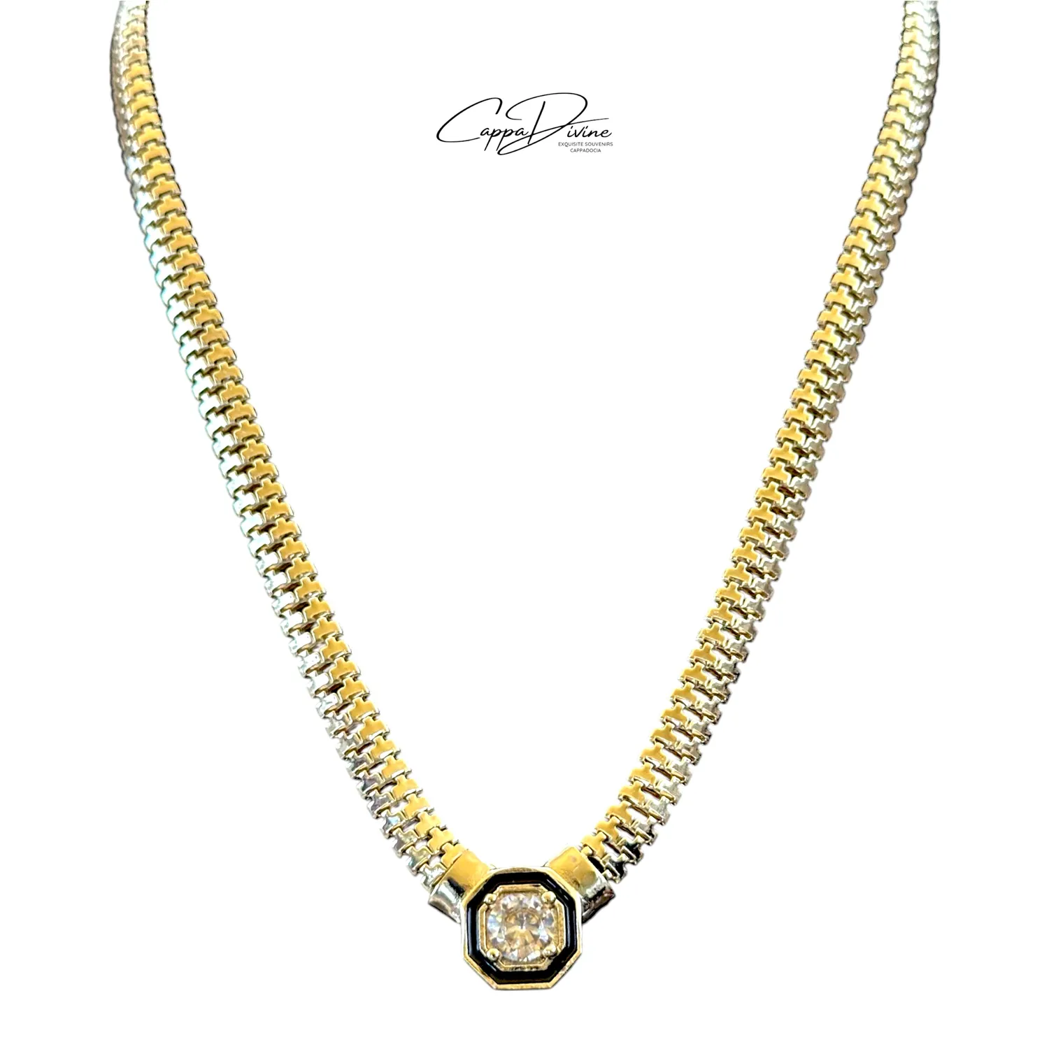 Golden Steel Necklace – Wicker Chain with Crystal Stone